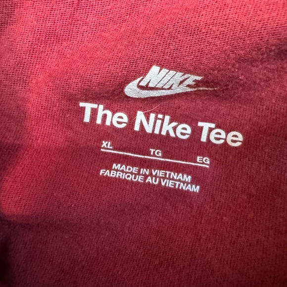 Nike Dark Red T shirt - Picture 2 of 2